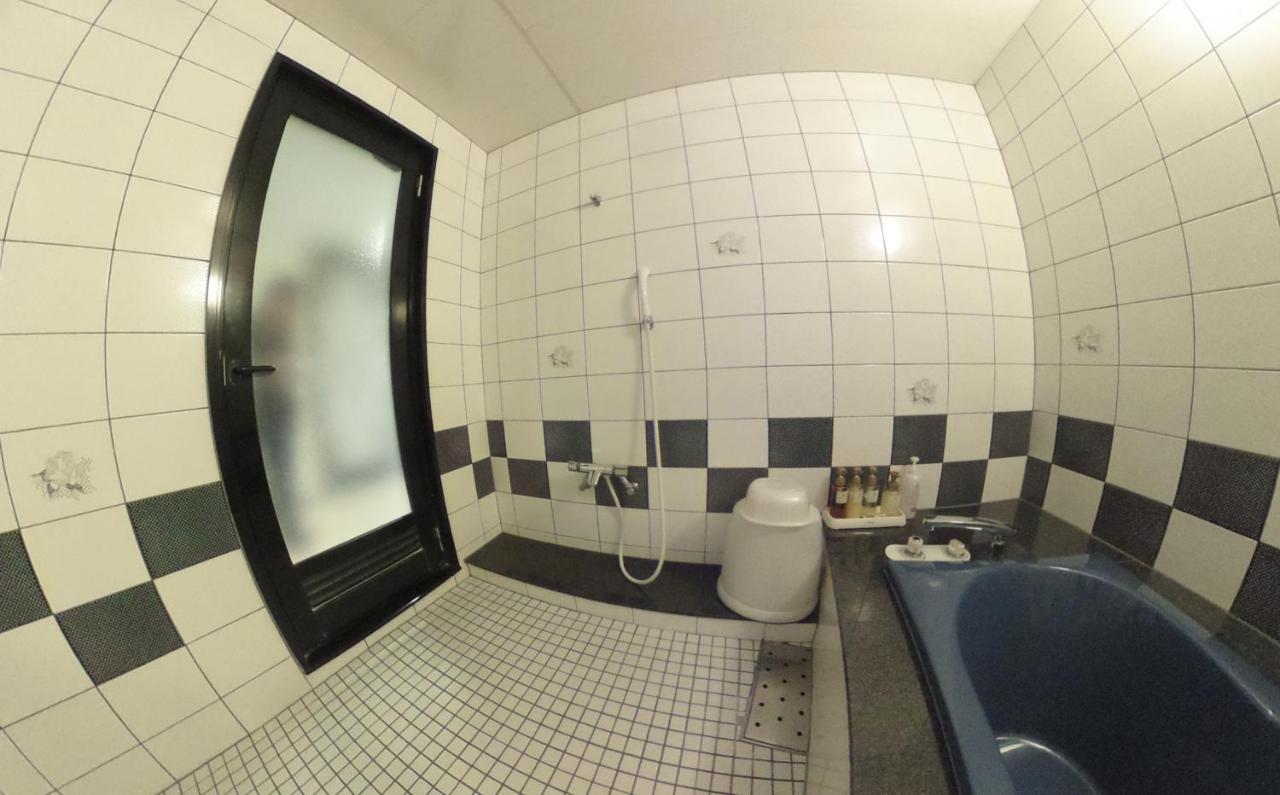 Hotel Rr (Adults Only) Yokkaichi Bagian luar foto