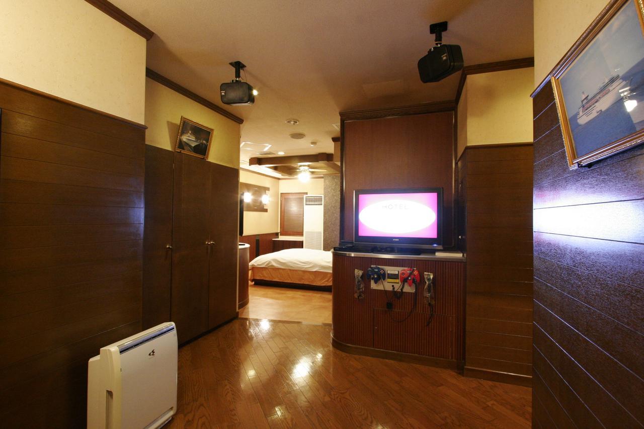 Hotel Rr (Adults Only) Yokkaichi Bagian luar foto